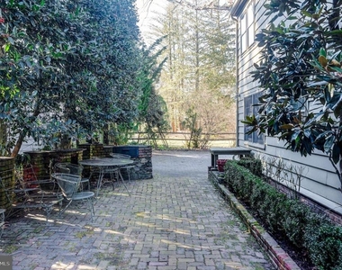 148 Heritage Road - Photo Thumbnail 6