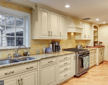 148 Heritage Road - Photo Thumbnail 22