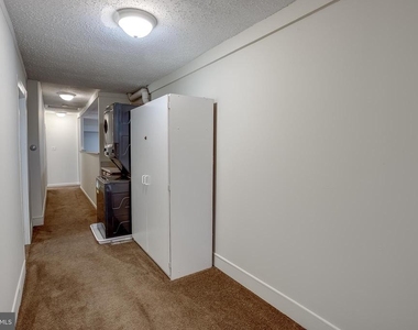 7 Dresser Avenue - Photo Thumbnail 9