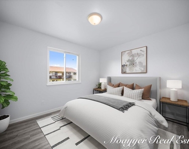 1051 Abbey Court - Photo Thumbnail 11