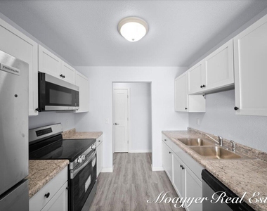 1051 Abbey Court - Photo Thumbnail 7