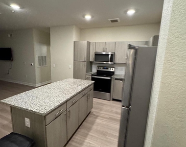 1201 W Whitestone Blvd Blvd - Photo Thumbnail 16