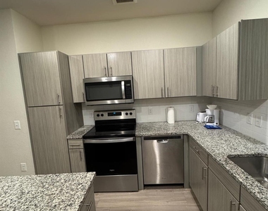 1201 W Whitestone Blvd Blvd - Photo Thumbnail 12