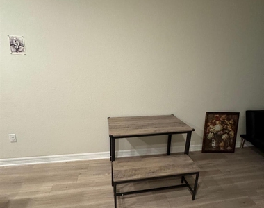 1201 W Whitestone Blvd Blvd - Photo Thumbnail 3