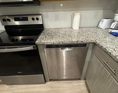 1201 W Whitestone Blvd Blvd - Photo Thumbnail 9