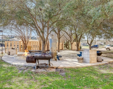 3404 American Dr - Photo Thumbnail 14