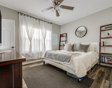 3404 American Dr - Photo Thumbnail 6