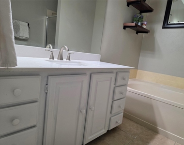 3404 American Dr - Photo Thumbnail 22
