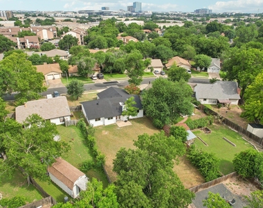10219 W Rutland Vlg - Photo Thumbnail 28