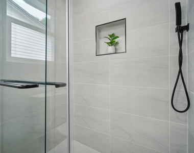 10219 W Rutland Vlg - Photo Thumbnail 16