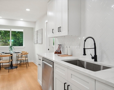 10219 W Rutland Vlg - Photo Thumbnail 9