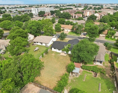 10219 W Rutland Vlg - Photo Thumbnail 29