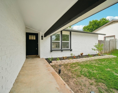 10219 W Rutland Vlg - Photo Thumbnail 2