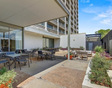 1801 Lavaca St - Photo Thumbnail 27