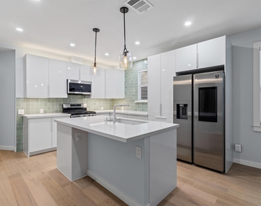 84 Waller St - Photo Thumbnail 5