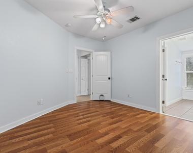 84 Waller St - Photo Thumbnail 13