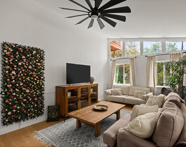 3904 Highland Dr - Photo Thumbnail 18
