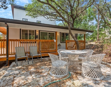 3904 Highland Dr - Photo Thumbnail 3