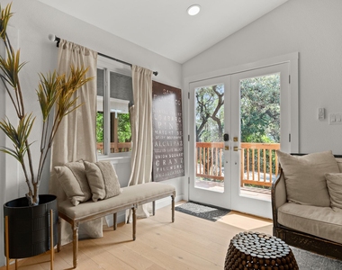 3904 Highland Dr - Photo Thumbnail 5