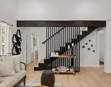 3904 Highland Dr - Photo Thumbnail 11