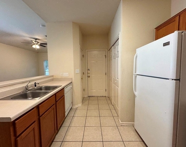1717 Constantino Cir - Photo Thumbnail 9