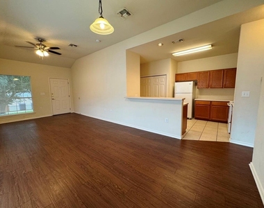 1717 Constantino Cir - Photo Thumbnail 6