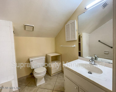 1550 Palm Avenue - Photo Thumbnail 11