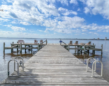 1550 Palm Avenue - Photo Thumbnail 21