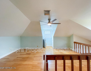 1550 Palm Avenue - Photo Thumbnail 10