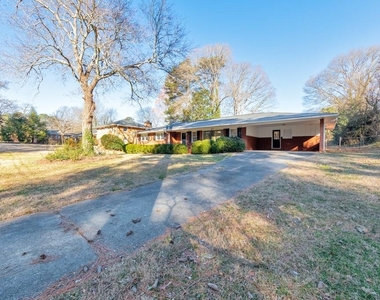 909 Rosedale Drive - Photo Thumbnail 1
