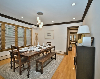 2437 W North Shore Avenue - Photo Thumbnail 24