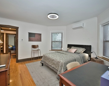 2437 W North Shore Avenue - Photo Thumbnail 34