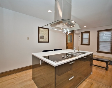 2437 W North Shore Avenue - Photo Thumbnail 7