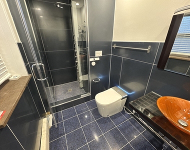 2437 W North Shore Avenue - Photo Thumbnail 8
