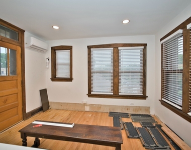 2437 W North Shore Avenue - Photo Thumbnail 20