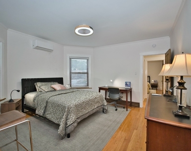 2437 W North Shore Avenue - Photo Thumbnail 32