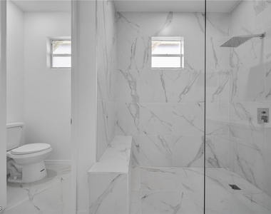 312 Harrison Drive - Photo Thumbnail 10