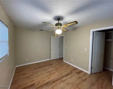4108 Se 18th Place - Photo Thumbnail 8