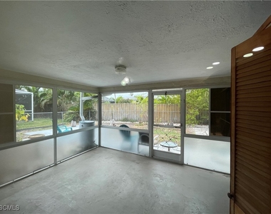 4108 Se 18th Place - Photo Thumbnail 13