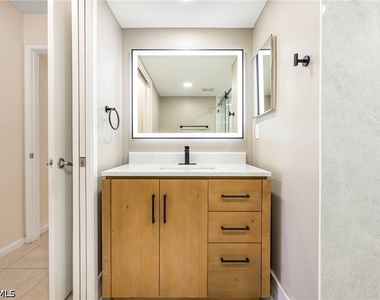 1265 Wildwood Lakes Boulevard - Photo Thumbnail 25