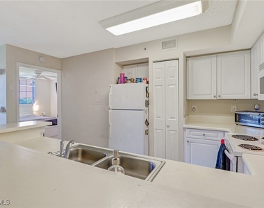 1265 Wildwood Lakes Boulevard - Photo Thumbnail 5