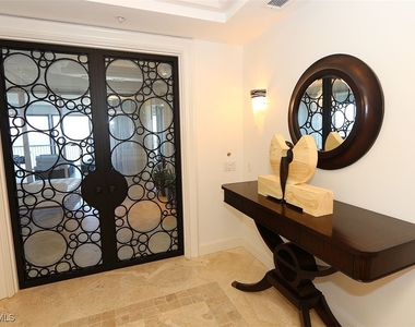 8665 Bay Colony Drive - Photo Thumbnail 8