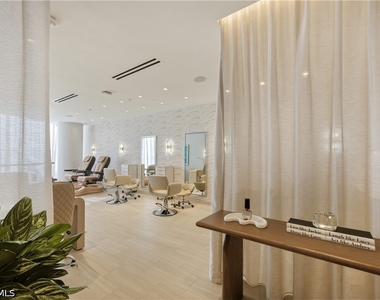 5100 Seagrass Boulevard - Photo Thumbnail 42