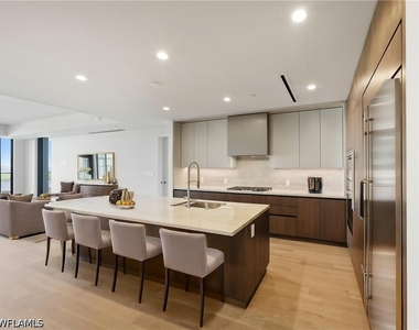 5100 Seagrass Boulevard - Photo Thumbnail 13
