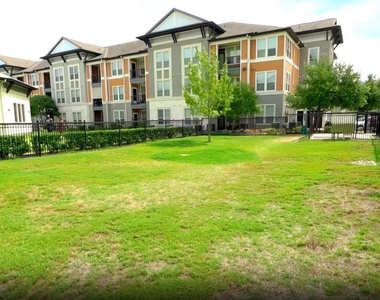 24151 Bella Dolce Lane - Photo Thumbnail 7