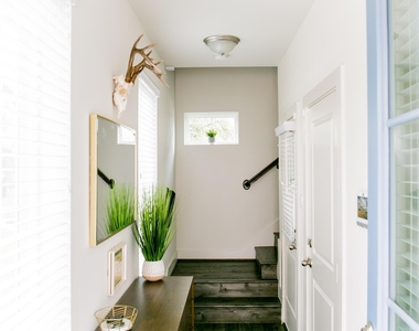 5203 Burress Springs Lane - Photo Thumbnail 6