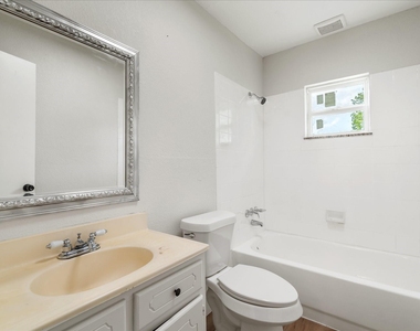 7104 Dallas Street - Photo Thumbnail 14