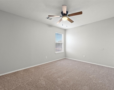 7606 Hillsdale Park Court - Photo Thumbnail 13