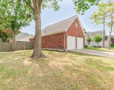 7603 Quintero Drive - Photo Thumbnail 5
