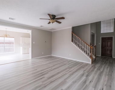 7603 Quintero Drive - Photo Thumbnail 11